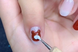 做美甲的视频,美甲达人教你轻松打造时尚指尖艺术